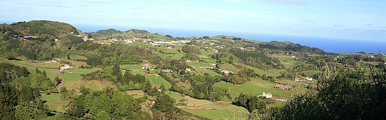 Azoren, Ferienwohnung Alegre, Blick über Santo Espirito